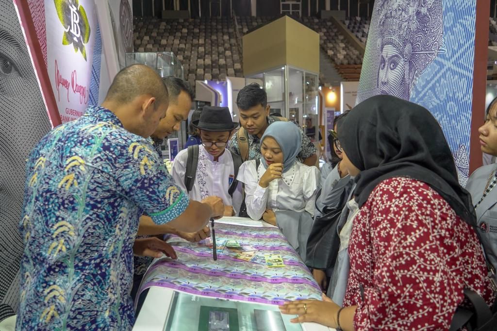 Hadir di FERBI 2023, Peruri Jelaskan Proses Pembuatan Uang Rupiah