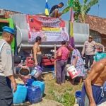 Polisi di Grobogan Salurkan 20 Ribu Liter Air Bersih ke Desa Tanjungrejo Wirosari