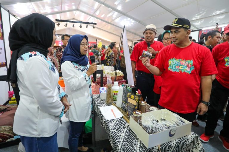 Perdana, Jateng Rayakan HUT ke-78, Gus Yasin: Momen Pelurusan Sejarah