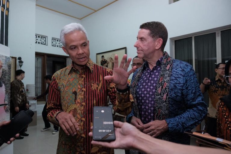 Bahas Peningkatan Kerja Sama Ekonomi dan EBT, Ganjar Temui Utusan Pemerintah Queensland