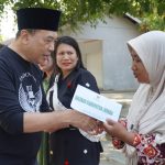 Dukung UKM, Edy Supriyanta Berikan Modal Usaha PKL Pantai Bandengan