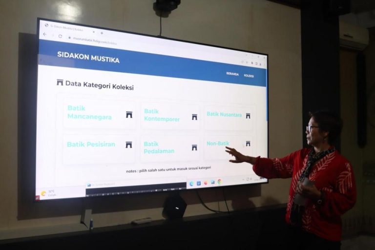 Gali Informasi Museum Batik, Pengunjung Cukup Mengakses Sidakon Mustika
