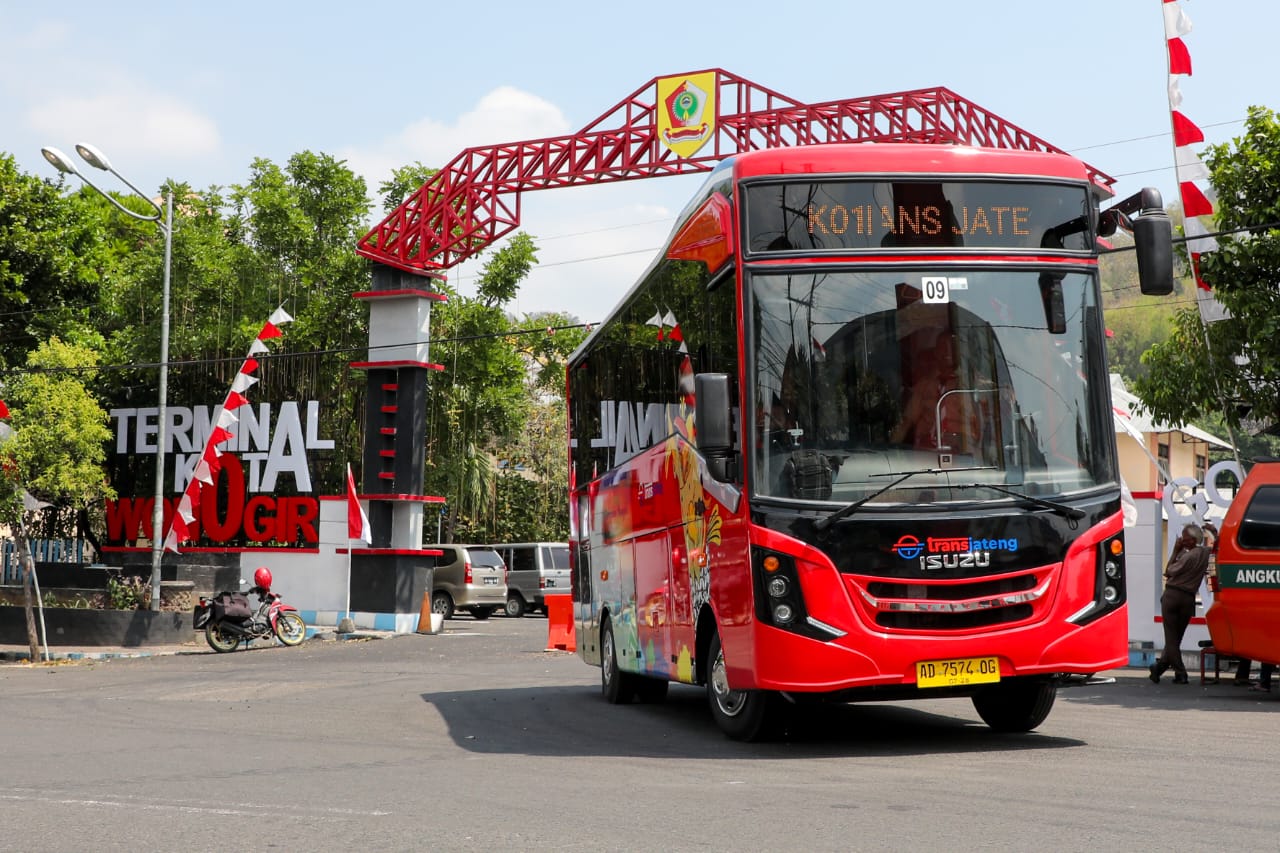 Disambut Antusias Buruh dan Siswa, BRT Trans Jateng Solo-Sukoharjo-Wonogiri Diuji Coba