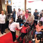Penyandang Disabilitas Wonogiri Terima Alat Bantu Spesifik dari Kementerian PPPA