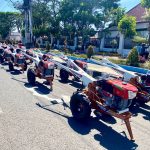 Hut ke-78 RI, Bupati Bagikan 600 Lebih Alsintan dan 747 Hewan Ternak untuk Gapoktan dan KTT