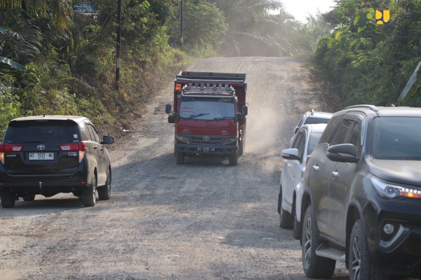 Kementerian PUPR Perbaiki Jalan Rusak pada Kawasan Penyangga IKN Nusantara