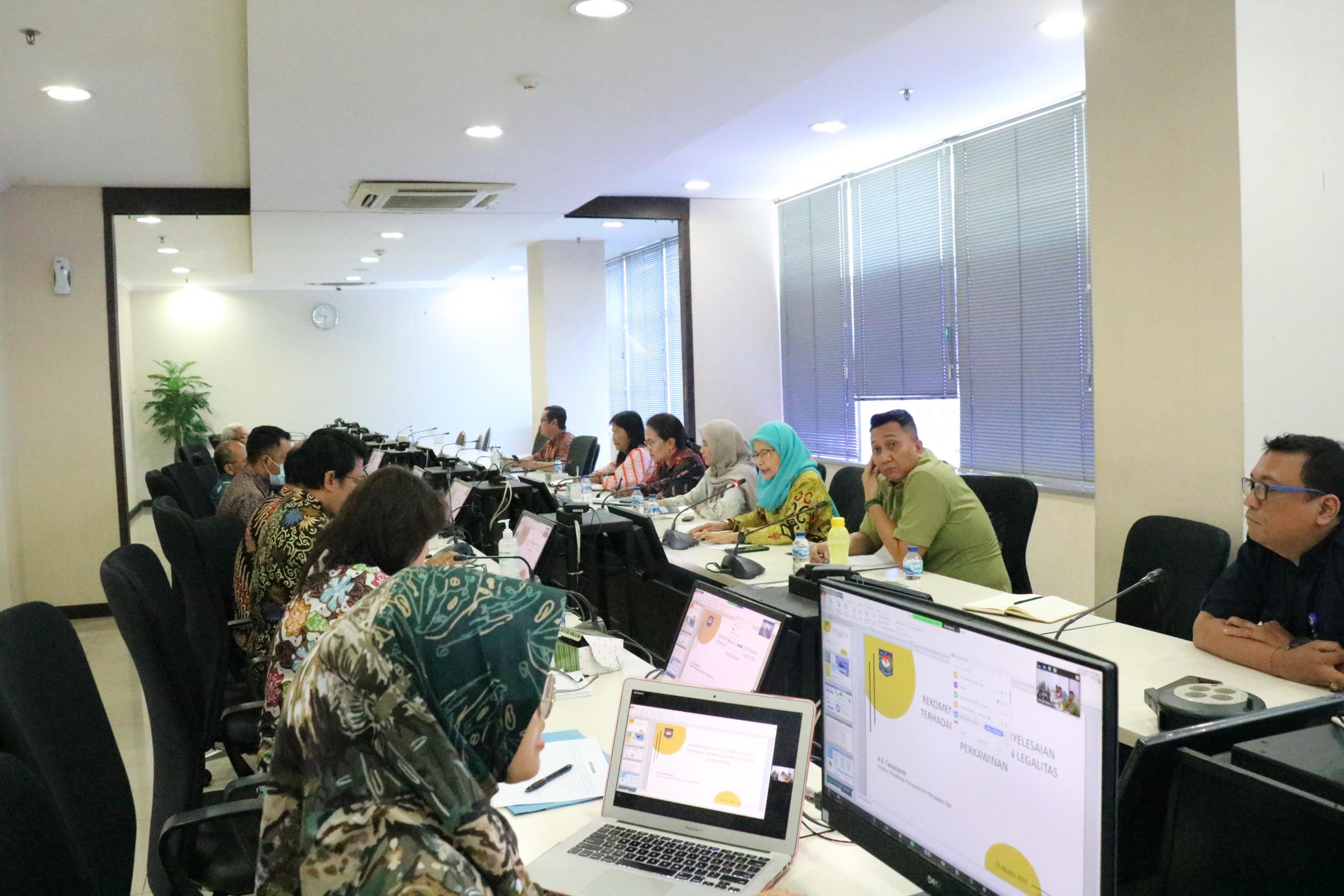 Kemenko PMK Tanggapi Serius Perkawinan yang Tidak Tercatat Negara