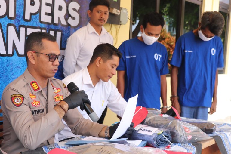 Ngembat Celana Panjang di Swalayan, Dua Buruh Harian Lepas Dibekuk Polisi