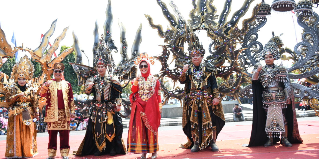 Pawai Kemerdekaan Tumbuhkan Kecintaan Terhadap Budaya Bangsa