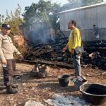 Lupa Mematikan Kompor, Sebuah Warung di Pasar Bago Terbakar
