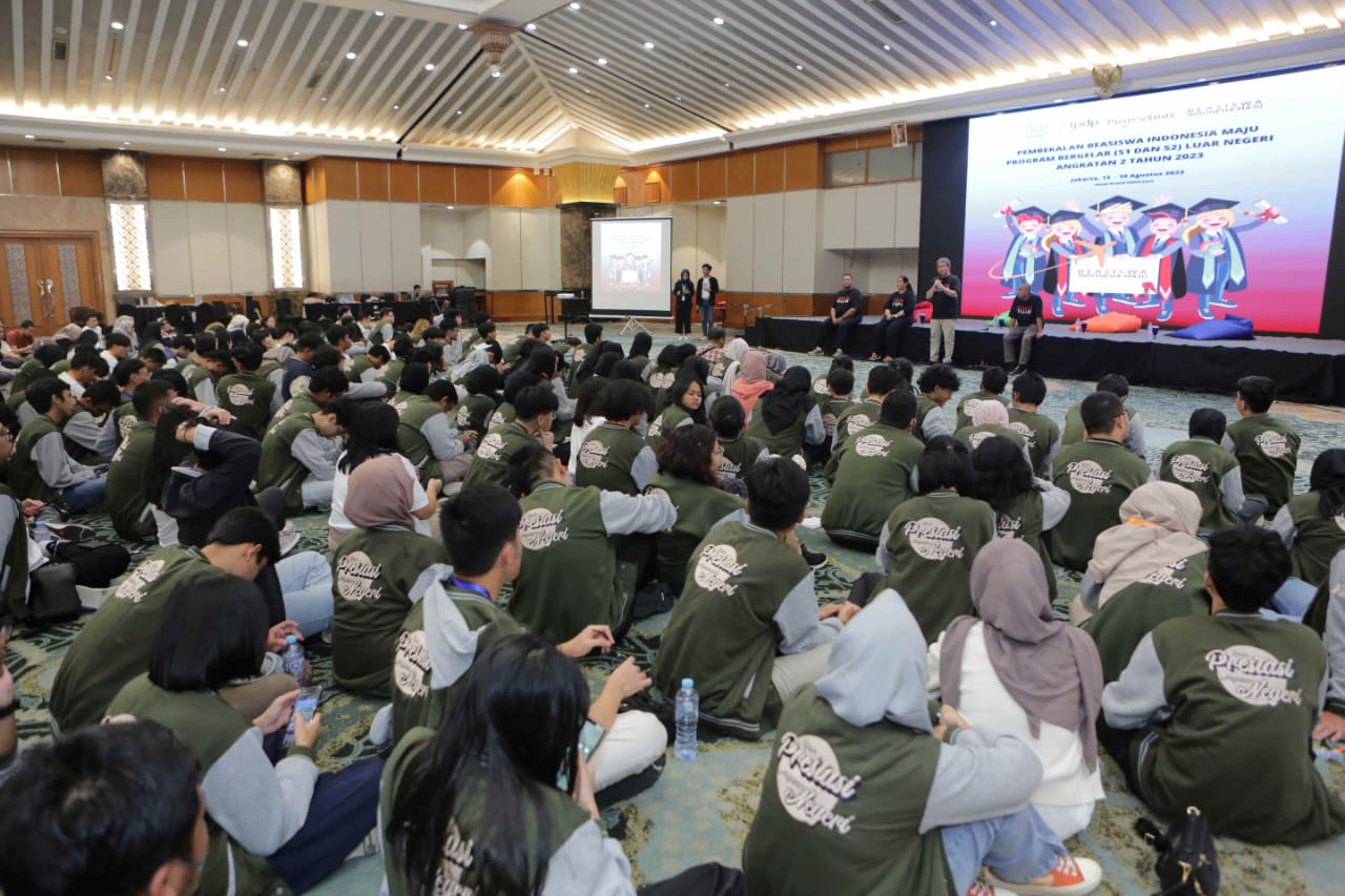 358 Penerima Beasiswa Indonesia Maju Luar Negeri Angkatan II Dilepas