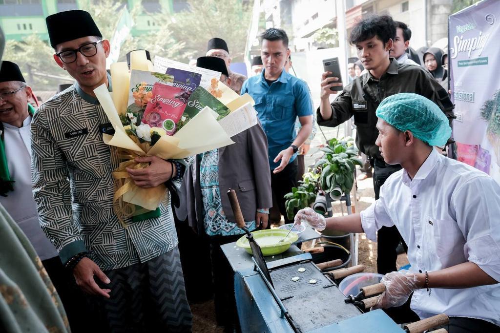 Diapresiasi Menparekraf, Ponpes Al Muhajirin Jabar Kembangkan Kuliner Simping Sayuran