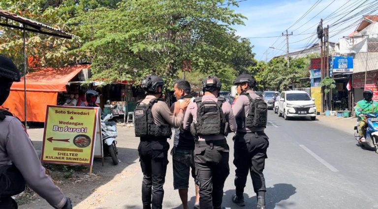 Mabuk dan Bikin Onar, Sepasang Pasutri Diamankan Tim Sparta Polresta Surakarta