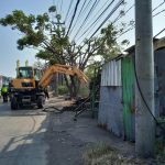 Satpol PP Kota Semarang Tertibkan 27 Lapak PKL di Jalan Arteri Yos Sudarso Terboyo Kulon