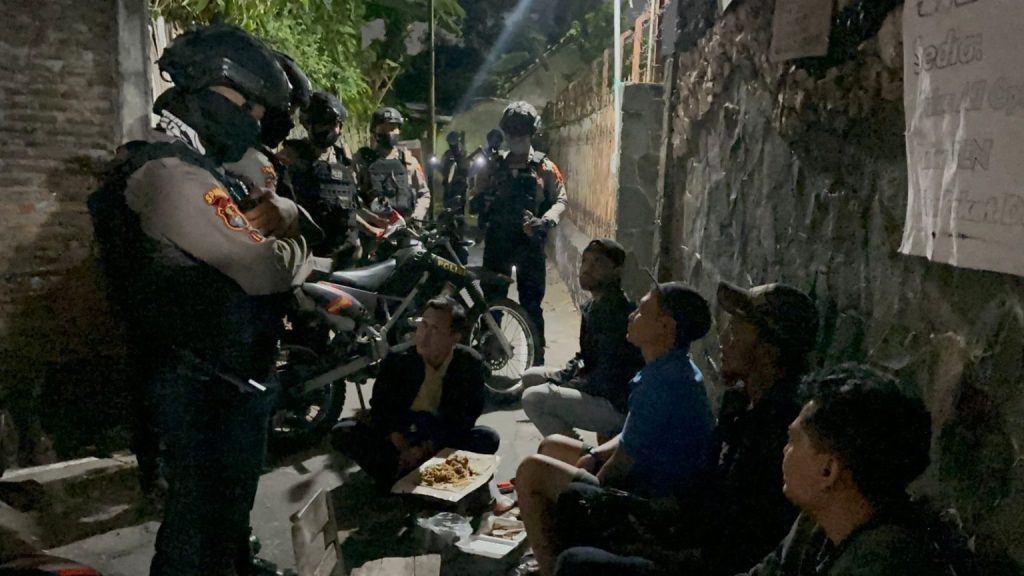 Tim Sparta Polresta Surakarta Bekuk Lima warga Sedang Pesta Miras