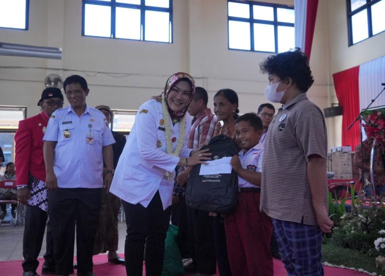 Dicurhati Warga Jalan Rusak Imbas Proyek Tol, Bupati Tagih Komitmen Pengembang