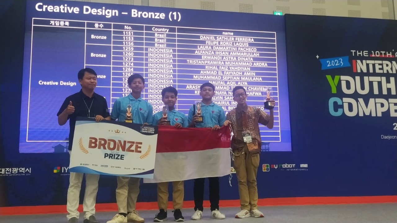 Robot Smart Akuarium Karya Santri Purbalingga Raih Juara III Tingkat Internasional