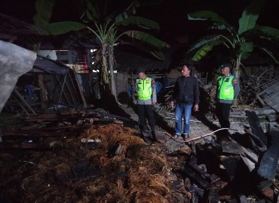 Lagi, Kandang Ternak Terbakar di Grobogan, Seekor Sapi Berhasil Diselamatkan
