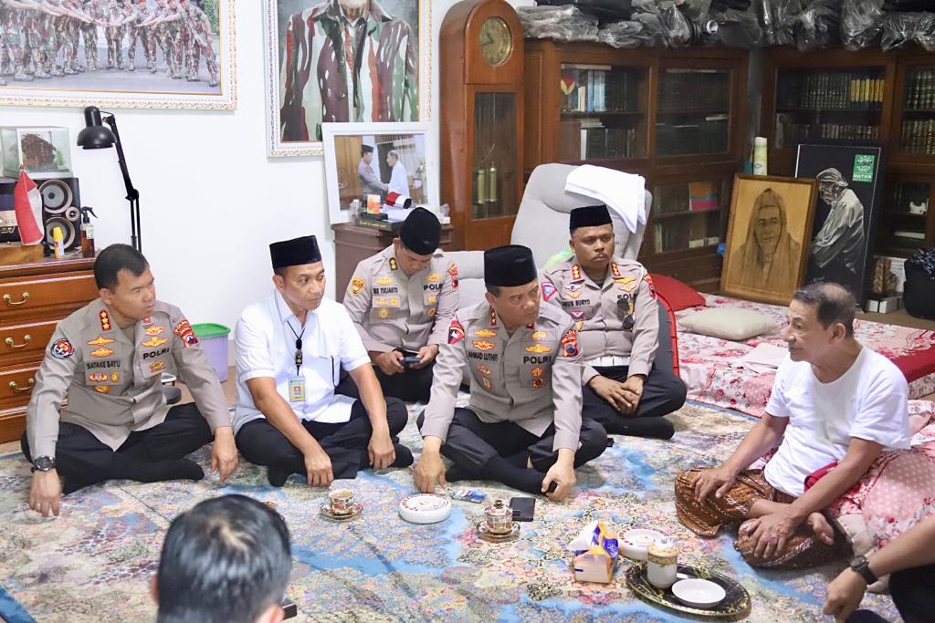 Kapolda Jateng Gelar Silaturahmi dengan Habib Luthfi bin Yahya