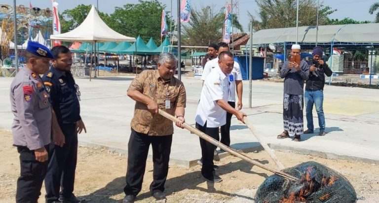 Jaga Kelangsungan Ekosistem Laut, Ratusan Jaring Cotok Tak Ramah Lingkungan Dimusnahkan