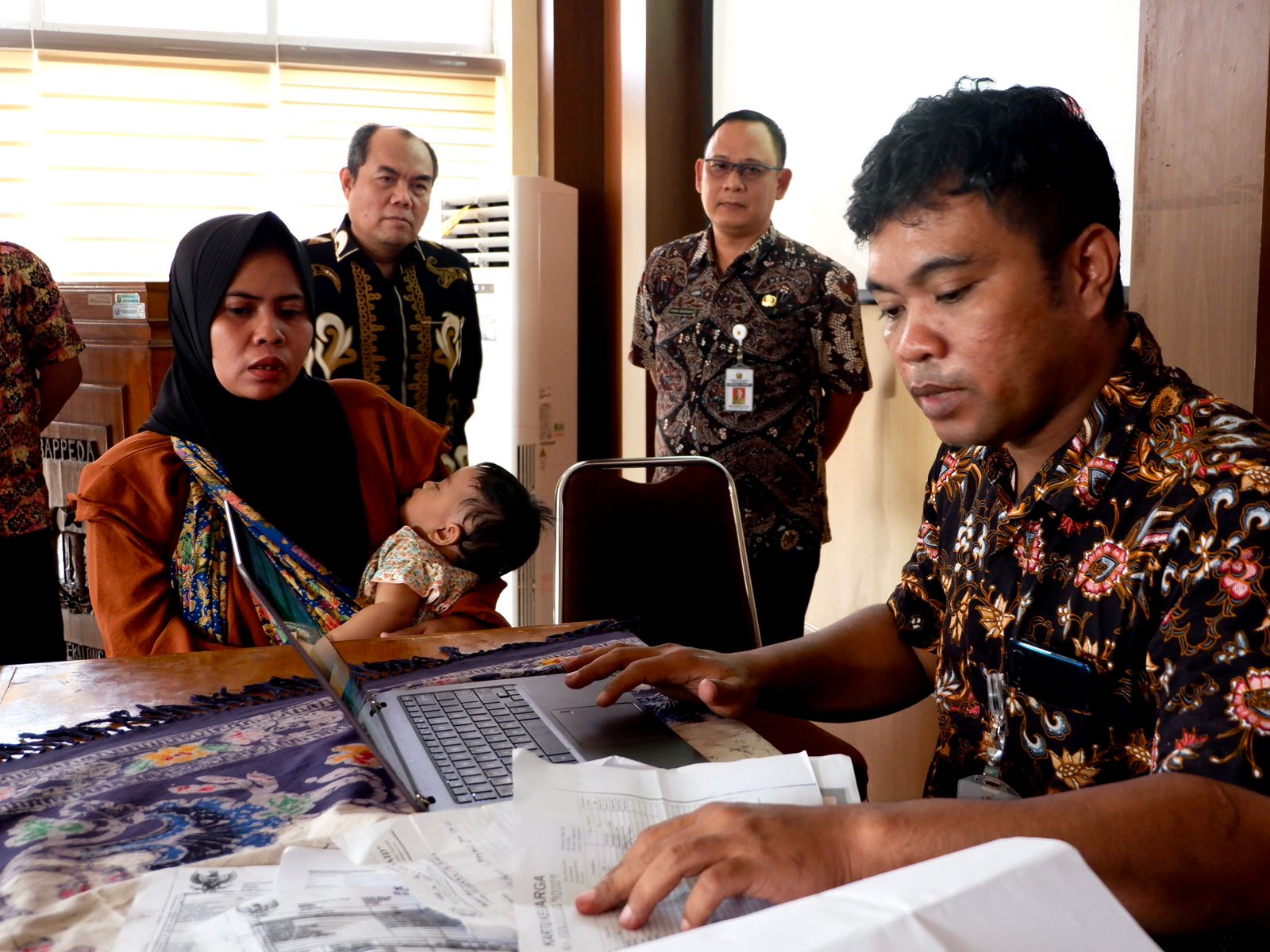 Kemensos Dampingi Pemda Registrasi Kependudukan, Pastikan BBL Terima Bantuan Negara