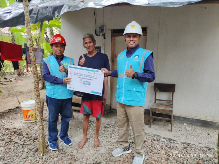 Kado HUT Ke-78 RI, PLN Beri Listrik Gratis Kepada Ratusan Keluarga Kurang Mampu di Jateng dan DIY