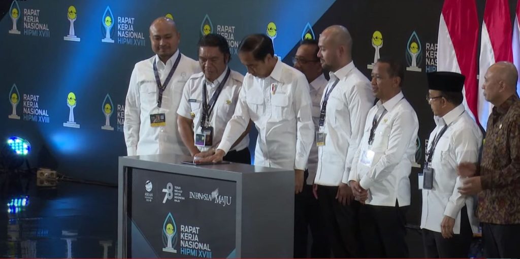 Presiden Jokowi pada Peresmian Pembukaan Rakernas XVIII HIPMI Tahun 2023, di Nusantara Hall ICE BSD City, Kabupaten Tangerang, Banten, Kamis (31/08).