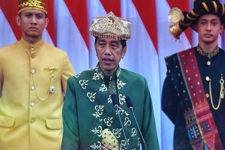 Presiden Jokowi saat menyampaikan pidato pada Sidang Tahunan MPR RI dan Sidang Bersama DPR RI dan DPD RI dalam rangka HUT Ke-77 Proklamasi Kemerdekaan RI, di Ruang Rapat Paripurna, Gedung Nusantara MPR/DPR/DPD RI, Senayan, Jakarta, Selasa (16/08/2022) pagi.