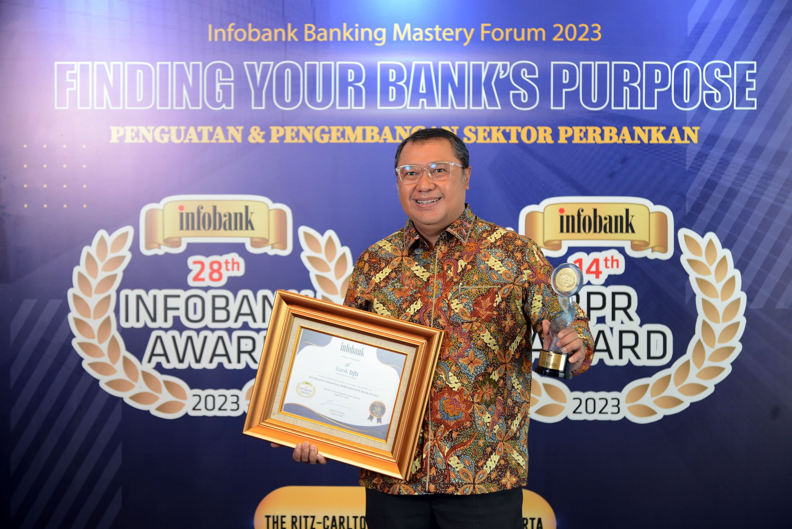bank bjb Raih “Diamond Throphy” dalam ajang 28th Infobank Banking Apreciation 2023