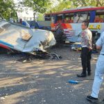 Bus Eka dan Sugeng Rahayu Adu Banteng, Tiga Orang Tewas