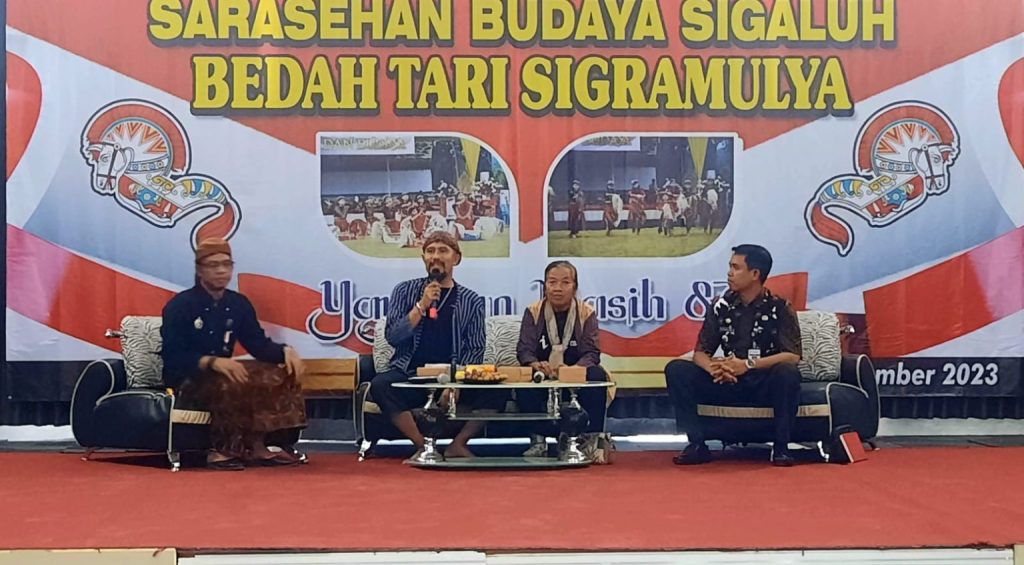 Terinspirasi Pandemi Covid-19, Yayasan Tlasih 87 Bedah Tari SigramulyaTerinspirasi Pandemi Covid-19, Yayasan Tlasih 87 Bedah Tari Sigramulya (Foto: Dok Pemkab Banjarnegara)