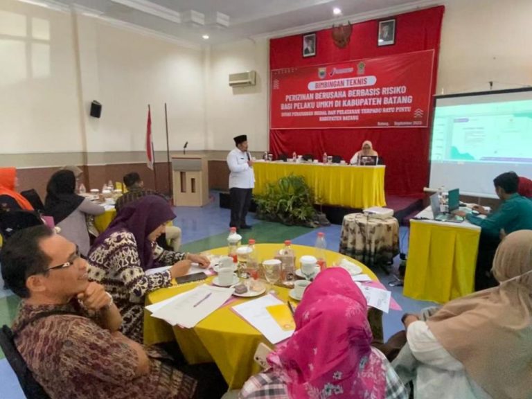 Tingkatkan Kualitas Produk UMKM, DPMPTSP Gelar Bimtek Berusaha Berbasis Risiko (Foto: Dok MC Batang)