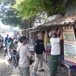 Satpol PP Batang Segera Bongkar Warung Semi Permanen yang Tempati Exit Tol Kandeman (Foto: Dok MC Batang)