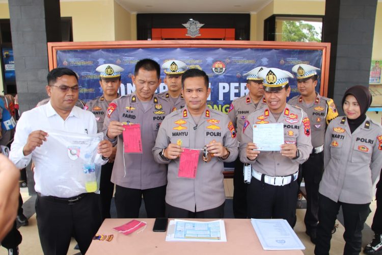 Video Kejar-Kejaran Polantas dengan Honda Brio yang Viral, Ini Penjelasan Kapolres Pekalongan (Foto: Dok Humas Polres Pekalongan)