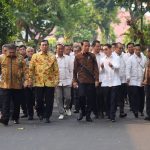 Presiden Jokowi bersama peserta ASEAN Business Investment Summit 2023, di Istana Negara, Jakarta, Jumat (01/09).