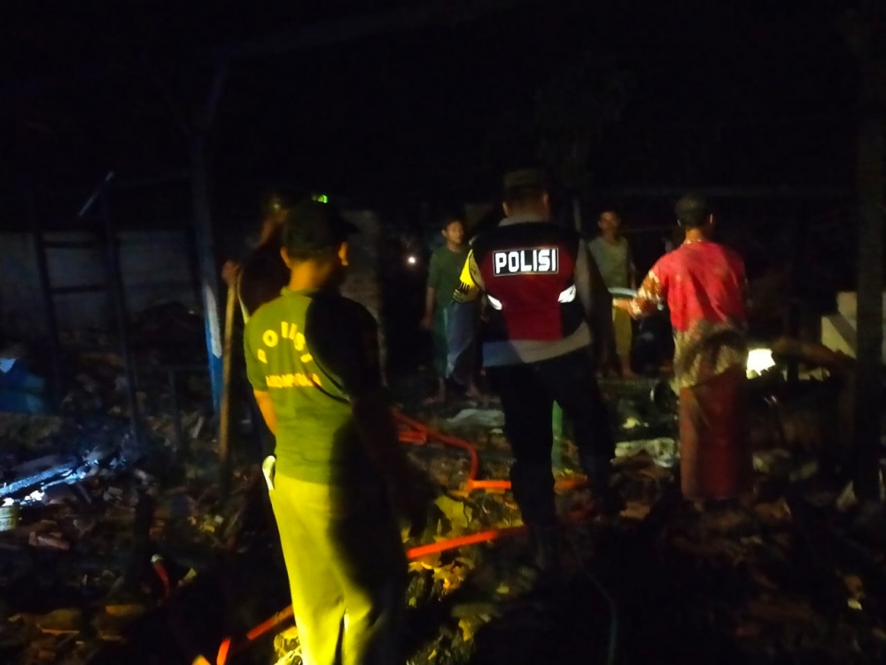 Ditinggal Nonton Turnamen Voli, Rumah di Grobogan Ludes Terbakar (Foto: Dok Humas Polres Grobogan)