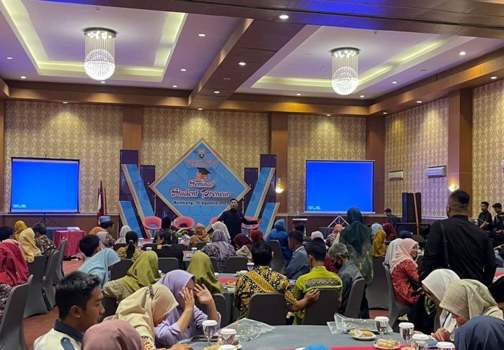 Memulai Usaha Tanpa Modal Besar, Ratusan Pelajar Mendapat Bekal Kewirausahaan