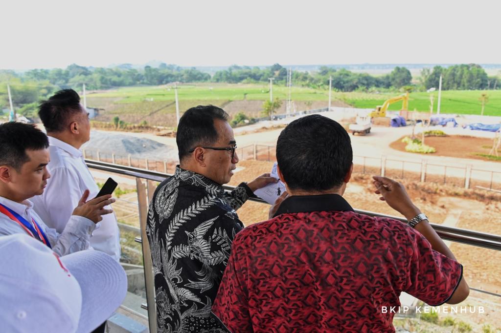 Jelang Dicoba Presiden Jokowi, Menhub Tinjau Kesiapan Aksesibilitas Stasiun KCJB (Foto: Dok Kemenhub)