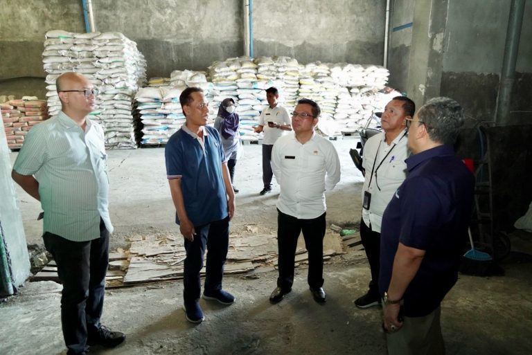 Pastikan Stok Beras Jawa Timur Aman, NFA Kunjungi Penggilingan Padi di Sidoarjo (Foto: Dok Bapanas)