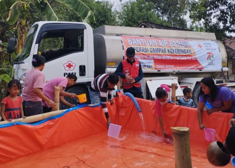 Jateng Sudah Salurkan Lebih dari 33 Juta Liter Bantuan Air untuk Atasi Kekeringan (Foto: Dok Humas Pemprov Jateng)