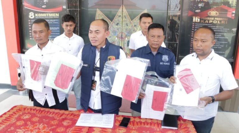 Bejat, Guru Ngaji Diduga Lakukan Pencabulan Sesama Jenis Terhadap Muridnya yang Masih di Bawah Umur (Foto: Dok Humas Polres Blora)
