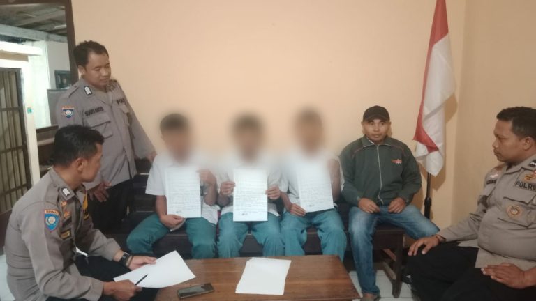 Geber Motor di Depan Sekolah Lain, 3 Pelajar SMK Swasta Asal Salatiga Diamankan Polsek Suruh (Foto: Dok Humas Polres Semarang)