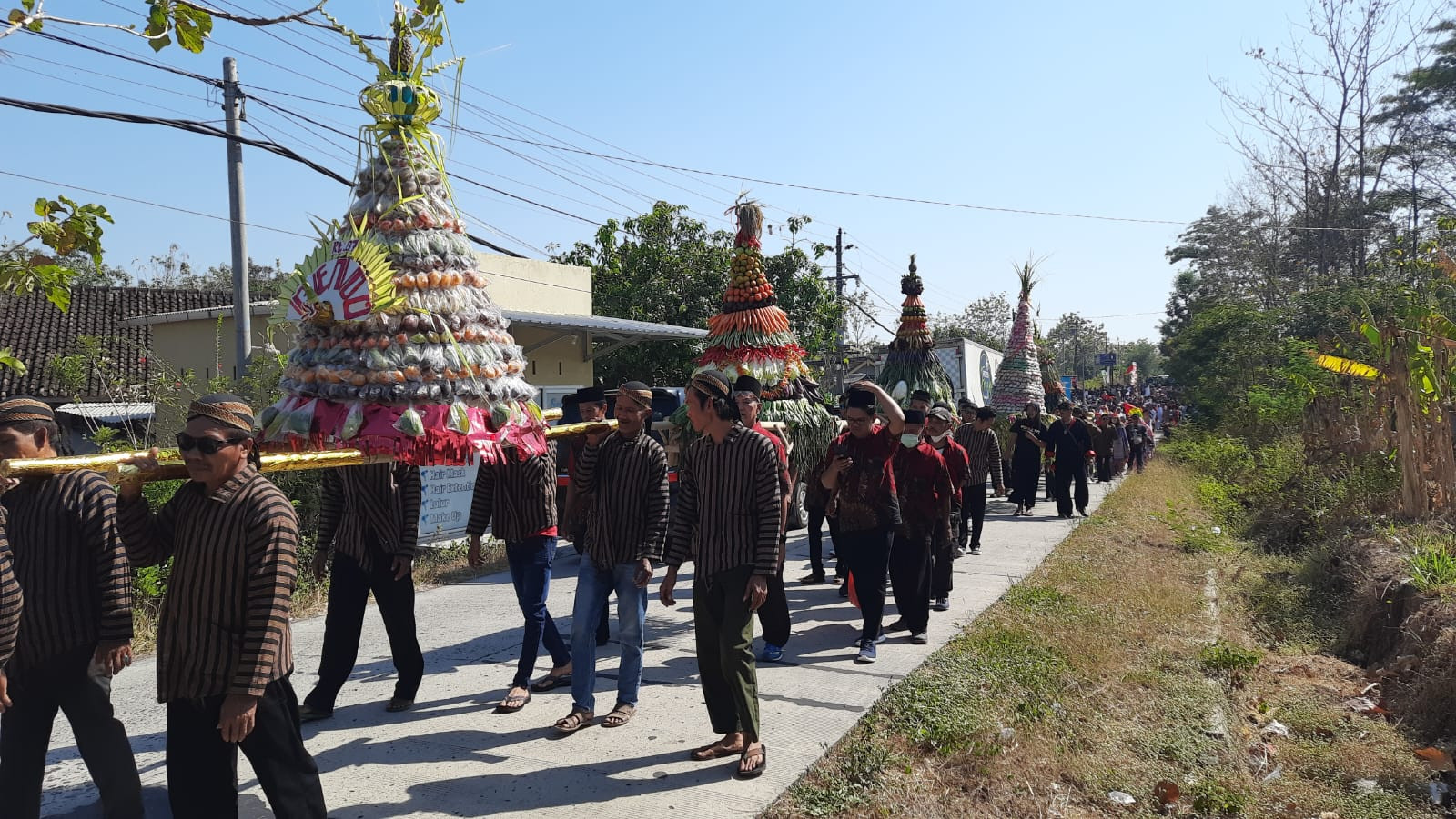 Peringati Haul Ki Ageng Singoprono, Warga Desa Nglembu Gelar Kirab Budaya (Foto: Dok Diskominfo Boyolali)