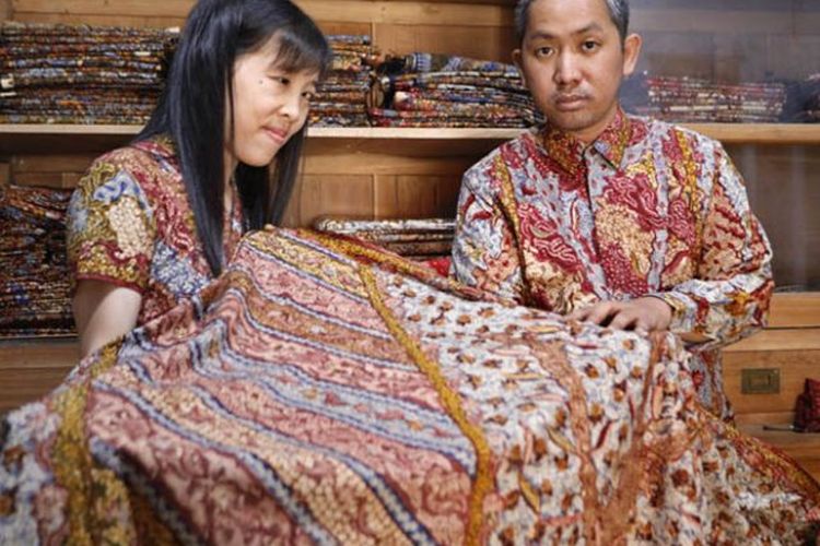 Batik Tulis Lasem Dikenakan Belasan Pemimpin Negara di KTT ASEAN (Foto: Dok Kominfo Rembang)