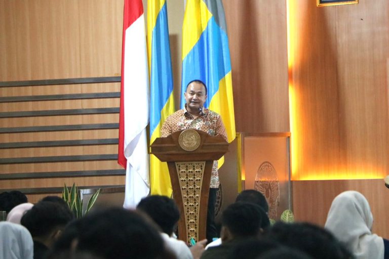 Percepat Penghapusan Kemiskinan Ekstrem, Kemenko PMK Ajak Kolaborasi Universitas Airlangga (Foto: Dok KemenkoPMK)