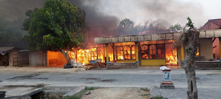 Kerugian Ratusan Juta, Dua Rumah di Purwodadi Grobogan Terbakar  (Foto: Dok Humas Polres Grobogan)