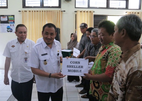 Sambangi Korban Rudapaksa, Mensos Harapkan Orangtua Berkumpul dan Rawat Anak-anak (Foto: Dok Kemensos)