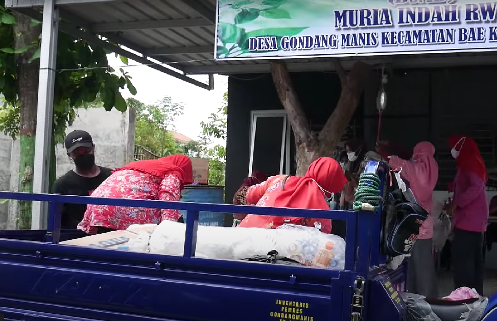 Legislator Komis IV DPR RI Apresiasi Keberadaan Bank Sampah Mulia Berseri di Kudus (Foto: Dok DPR RI)