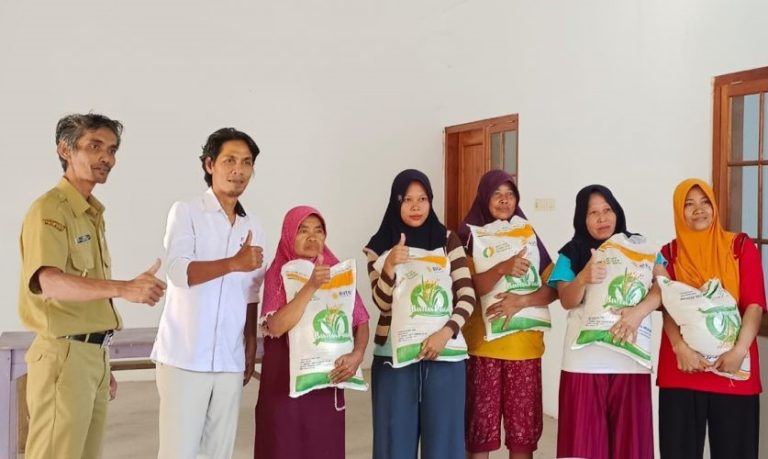 Tekan Kenaikan Harga Beras, Bantuan Cadangan Pangan Mulai Disalurkan (Foto: Dok Kominfo Rembang)