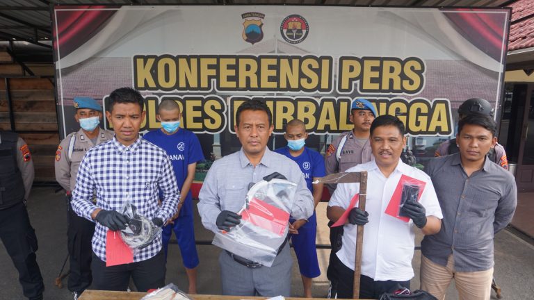 Polres Purbalingga Ungkap Kasus Penyebaran Berita Hoaks dan Membawa Senjata Tajam (Foto: Dok Humas Polres Purbalingga)